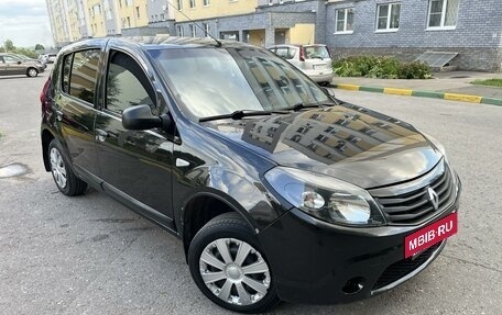 Renault Logan I, 2010 год, 600 000 рублей, 3 фотография