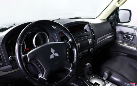 Mitsubishi Pajero IV, 2013 год, 2 510 000 рублей, 14 фотография