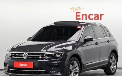 Volkswagen Tiguan II, 2018 год, 2 730 000 рублей, 1 фотография