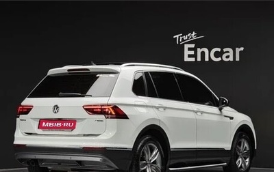 Volkswagen Tiguan II, 2018 год, 2 780 000 рублей, 1 фотография