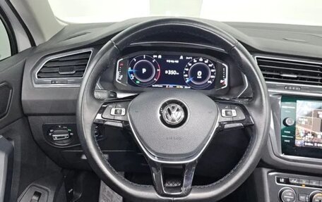 Volkswagen Tiguan II, 2020 год, 2 450 000 рублей, 14 фотография