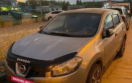 Nissan Qashqai, 2011 год, 950 000 рублей, 1 фотография