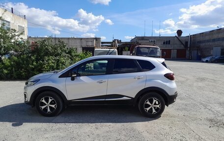 Renault Kaptur I рестайлинг, 2019 год, 1 850 000 рублей, 4 фотография