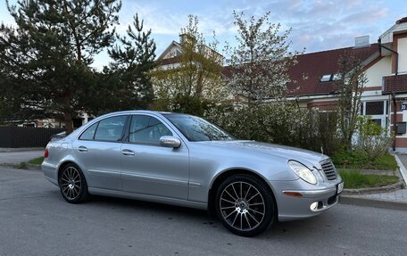 Mercedes-Benz E-Класс, 2003 год, 1 080 000 рублей, 1 фотография