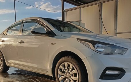 Hyundai Solaris II рестайлинг, 2017 год, 1 350 000 рублей, 14 фотография