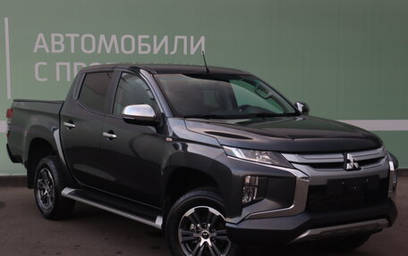 Mitsubishi L200 IV рестайлинг, 2022 год, 4 190 000 рублей, 3 фотография