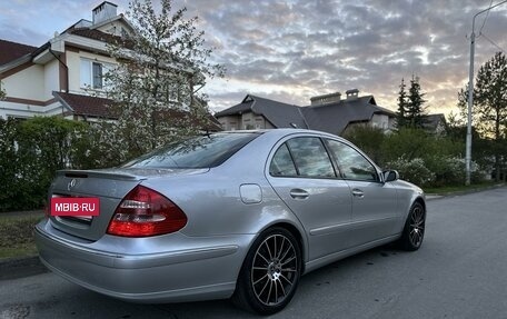 Mercedes-Benz E-Класс, 2003 год, 1 080 000 рублей, 9 фотография