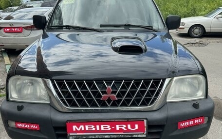 Mitsubishi L200 III рестайлинг, 2003 год, 690 000 рублей, 1 фотография