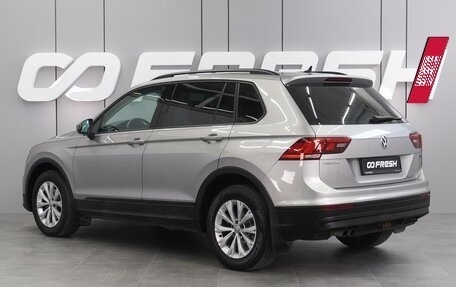 Volkswagen Tiguan II, 2019 год, 2 939 000 рублей, 2 фотография