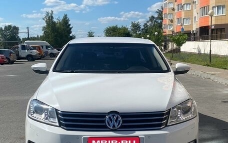 Volkswagen Passat B7, 2014 год, 1 470 000 рублей, 3 фотография