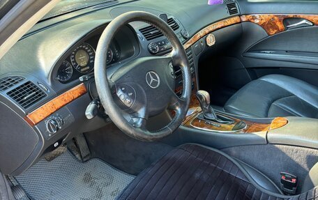 Mercedes-Benz E-Класс, 2004 год, 750 000 рублей, 8 фотография