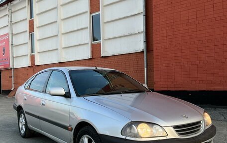 Toyota Avensis III рестайлинг, 2000 год, 199 000 рублей, 1 фотография