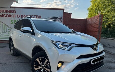 Toyota RAV4, 2017 год, 3 000 000 рублей, 1 фотография