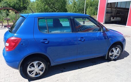 Skoda Fabia II, 2009 год, 450 000 рублей, 3 фотография