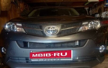 Toyota RAV4, 2013 год, 2 300 000 рублей, 2 фотография