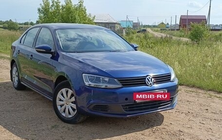 Volkswagen Jetta VI, 2014 год, 1 300 000 рублей, 2 фотография