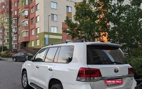 Toyota Land Cruiser 200, 2011 год, 3 980 000 рублей, 5 фотография