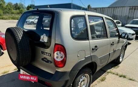 Chevrolet Niva I рестайлинг, 2011 год, 435 000 рублей, 3 фотография