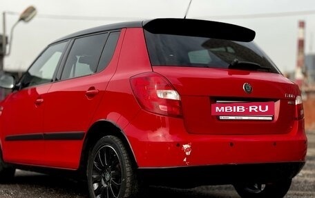 Skoda Fabia II, 2013 год, 900 000 рублей, 4 фотография