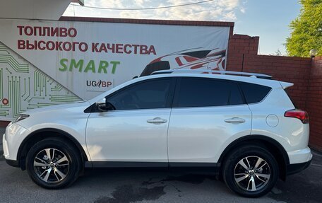 Toyota RAV4, 2017 год, 3 000 000 рублей, 6 фотография