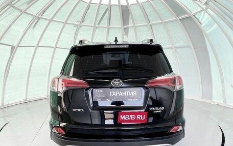 Toyota RAV4, 2017 год, 2 799 000 рублей, 6 фотография