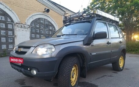 Chevrolet Niva I рестайлинг, 2013 год, 620 000 рублей, 2 фотография