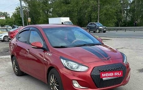 Hyundai Solaris II рестайлинг, 2011 год, 575 000 рублей, 2 фотография