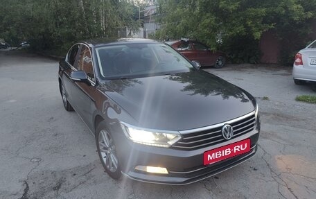 Volkswagen Passat B8 рестайлинг, 2017 год, 1 700 000 рублей, 3 фотография