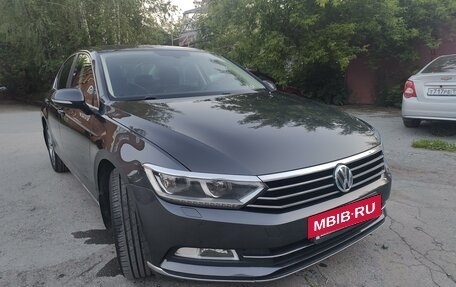 Volkswagen Passat B8 рестайлинг, 2017 год, 1 700 000 рублей, 4 фотография