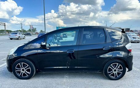 Honda Fit III, 2009 год, 745 000 рублей, 2 фотография