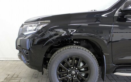 Toyota Land Cruiser Prado 150 рестайлинг 2, 2021 год, 4 817 000 рублей, 26 фотография