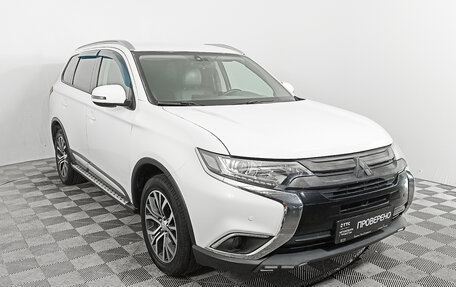 Mitsubishi Outlander III рестайлинг 3, 2018 год, 2 289 000 рублей, 3 фотография