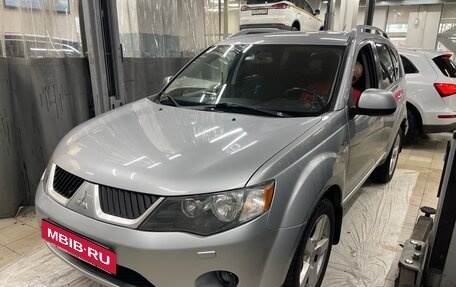 Mitsubishi Outlander III рестайлинг 3, 2008 год, 1 070 000 рублей, 1 фотография