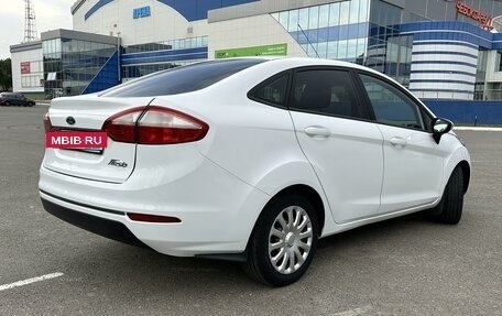 Ford Fiesta, 2015 год, 950 000 рублей, 3 фотография