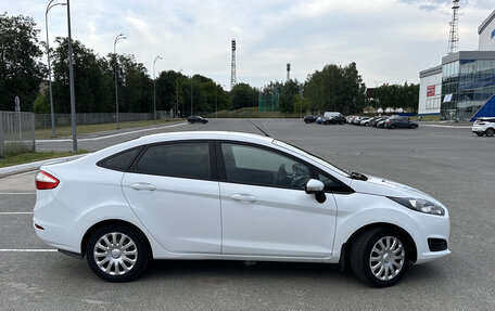 Ford Fiesta, 2015 год, 950 000 рублей, 5 фотография