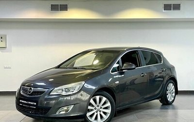 Opel Astra J, 2011 год, 670 000 рублей, 1 фотография