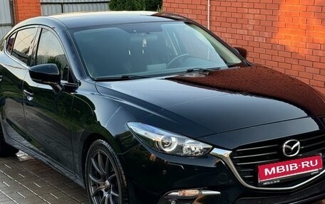 Mazda 3, 2018 год, 1 950 000 рублей, 1 фотография