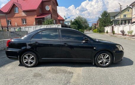 Toyota Avensis III рестайлинг, 2005 год, 850 000 рублей, 4 фотография