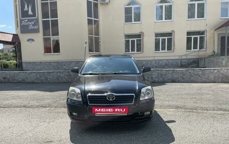 Toyota Avensis III рестайлинг, 2005 год, 850 000 рублей, 3 фотография