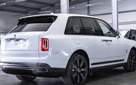 Rolls-Royce Cullinan, 2024 год, 55 982 976 рублей, 6 фотография