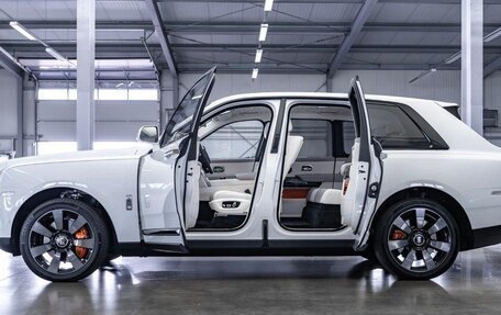 Rolls-Royce Cullinan, 2024 год, 55 982 976 рублей, 8 фотография