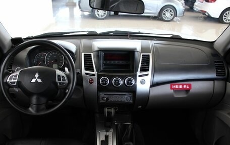 Mitsubishi Pajero Sport II рестайлинг, 2013 год, 1 690 000 рублей, 7 фотография