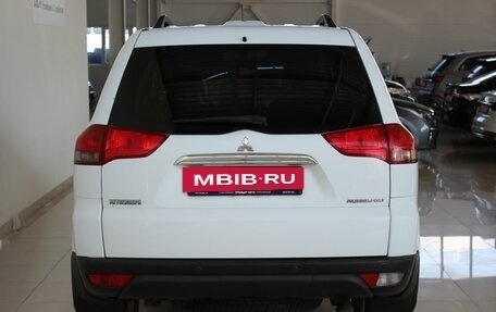 Mitsubishi Pajero Sport II рестайлинг, 2013 год, 1 690 000 рублей, 5 фотография