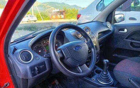 Ford Fiesta, 2006 год, 495 000 рублей, 21 фотография