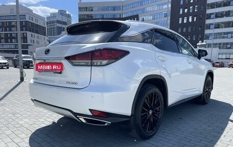 Lexus RX IV рестайлинг, 2021 год, 6 500 000 рублей, 4 фотография