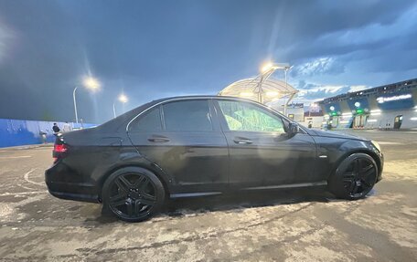 Mercedes-Benz C-Класс, 2010 год, 1 200 000 рублей, 2 фотография