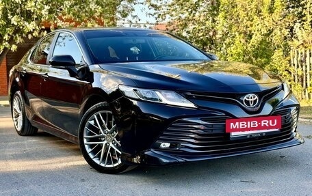 Toyota Camry, 2018 год, 3 470 000 рублей, 5 фотография