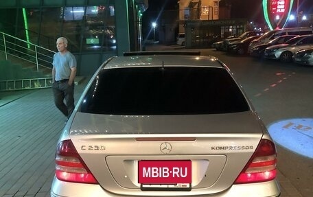 Mercedes-Benz C-Класс, 2004 год, 780 000 рублей, 3 фотография