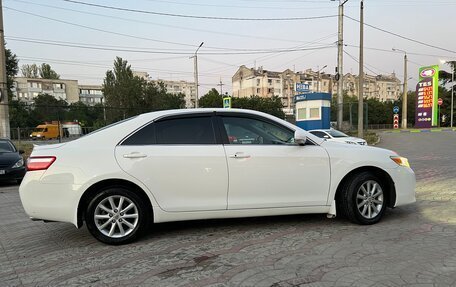 Toyota Camry, 2011 год, 1 850 000 рублей, 10 фотография