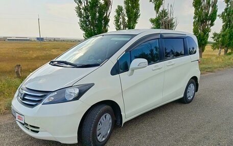 Honda Freed I, 2010 год, 1 333 000 рублей, 3 фотография